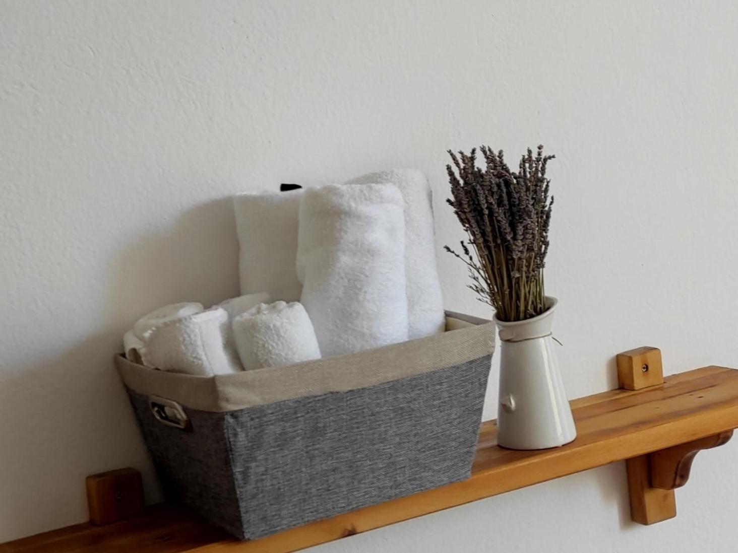 Center Rustic Retreat Apartment *